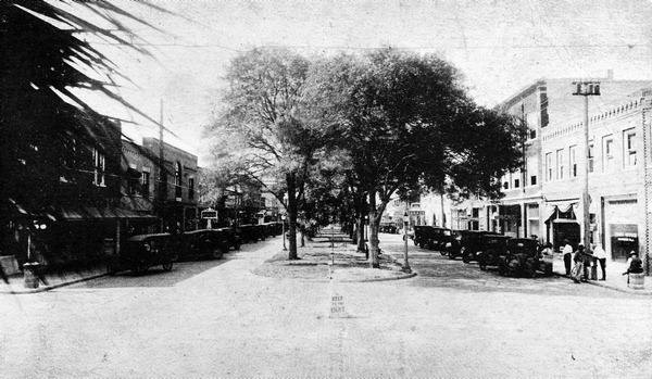 Broadway viewed from north - Kissimmee, Florida