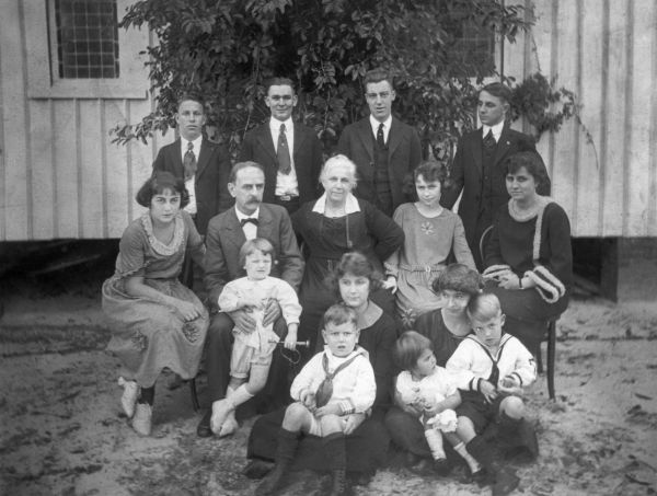 Mackenzie family portrait - Leesburg, Florida