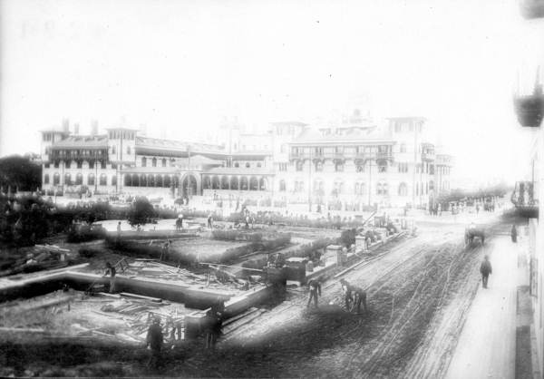 Construction of the park at the Hotel Ponce de Leon - St.Augustine, Florida