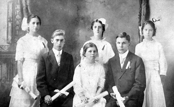 Eighth grade class of 1914 - St. Cloud, Florida
