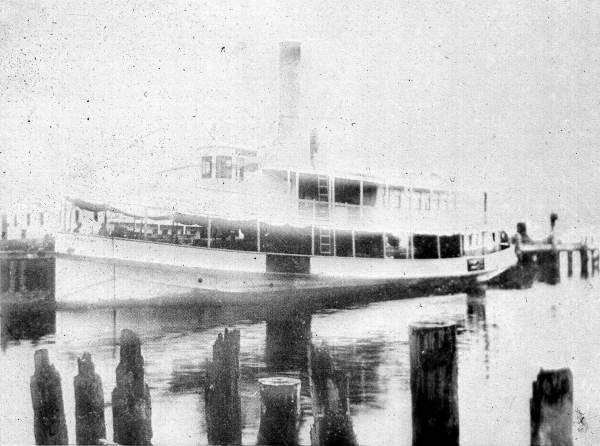 Steamboat "Crescent"