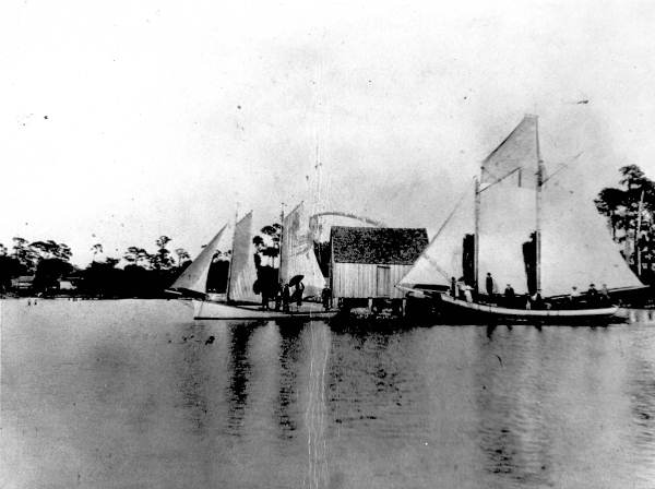 Sailing vessels on the Crystal River