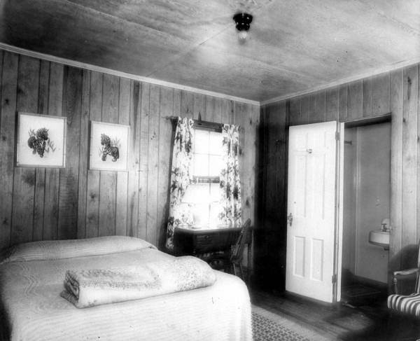 Lodge room - Rainbow Springs, Florida