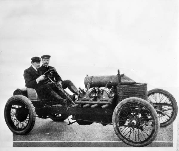 Victor Hémery and friend in a Darracq Hemi-Head V-8.