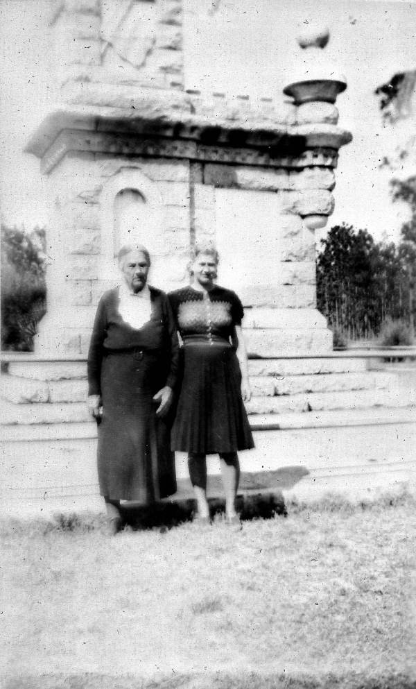 "Grandma" Sabra Hamilton and Sabra Bradley - Olustee Battlefield, Florida