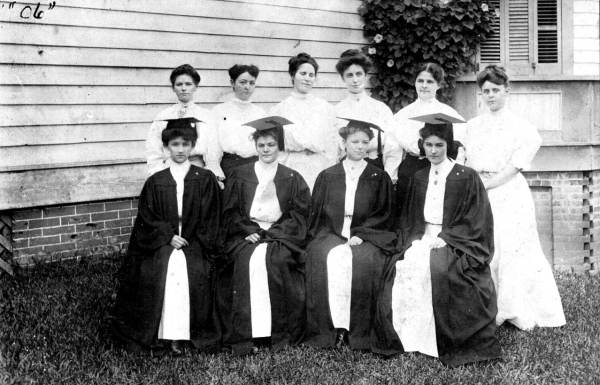 Students and graduates of 1906 - Florida Female College.