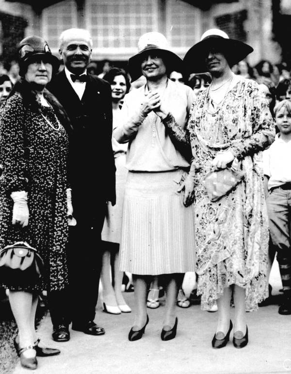 President and Mrs. Conradi greeting Helen Keller