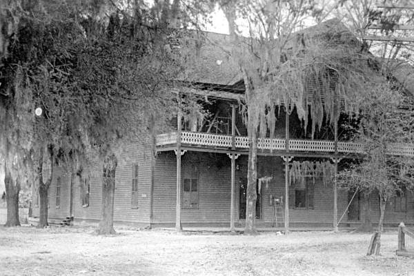 The Wildwood Inn - Wildwood, Florida