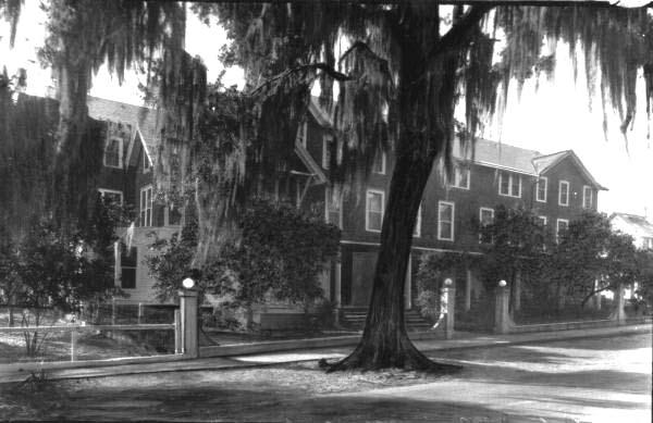 The Oaks Hotel - Rockledge, Florida