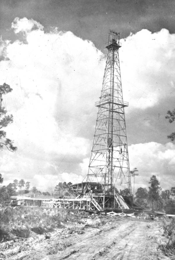 Pipe rack, field house and pumping derrick - Humble Oil and Refining Company, Gulf Coast Realities Corp. #1