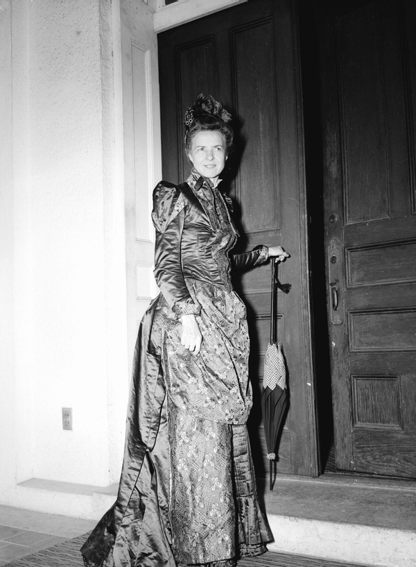 Tallahassee Women's Club member in costume at the First Presbyterian Church