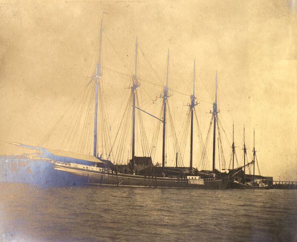 Schooner Gov. Ames.
