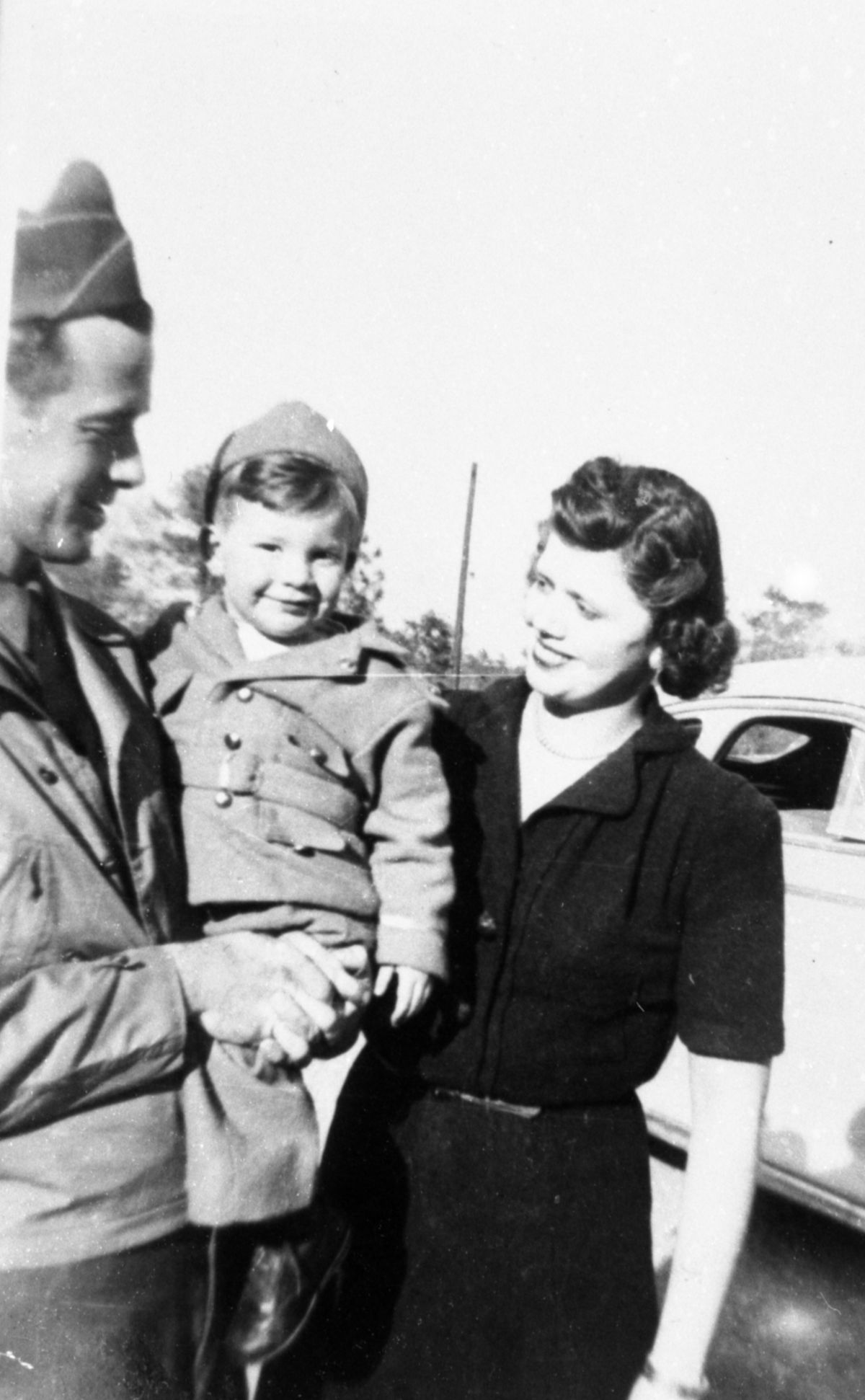 Colin P. Kelly III visiting with his Aunt Emy Kelly (Howerton) - Camp Blanding, Florida