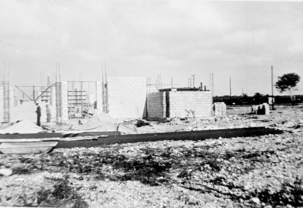Construction of the second McKee museum - Plantation Key, Florida