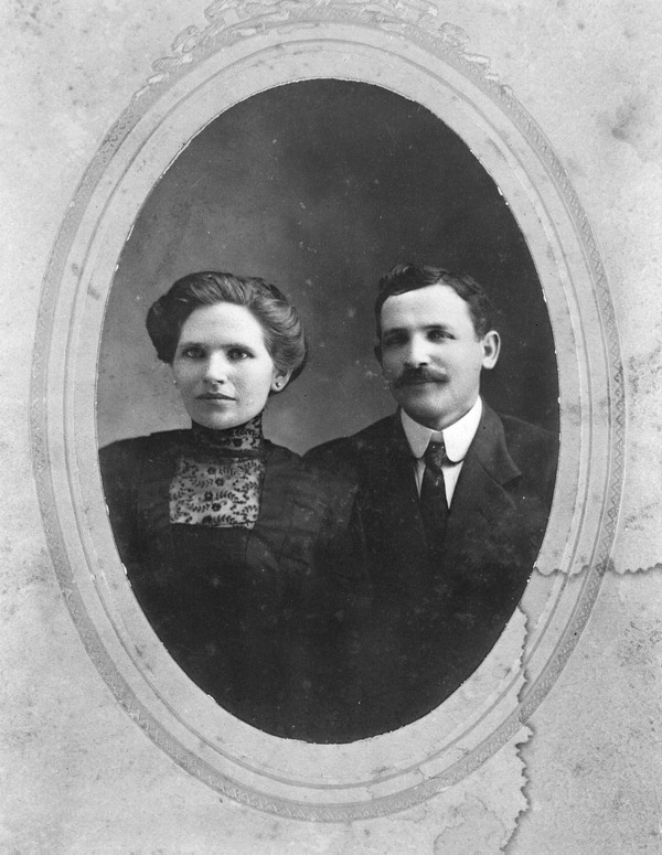 Sarah and Saul Snyder.