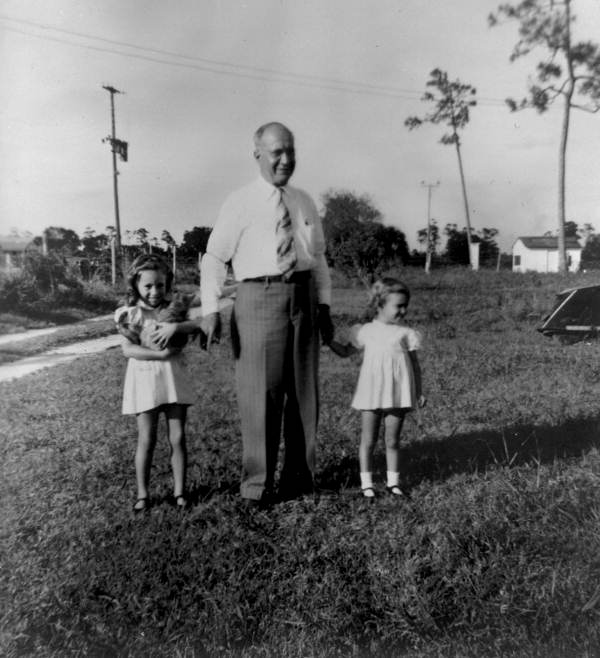 Marcus Frank with his granddaughters - Fort Lauderdale, Florida.
