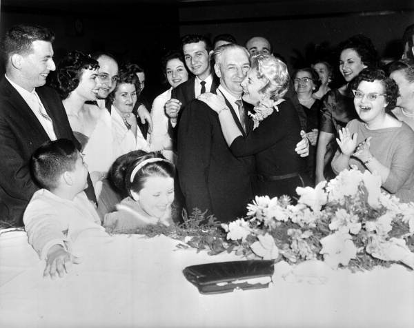 Rosa and Oscar Lusky celebrate their 25 wedding anniversary - Paronato, Cuba
