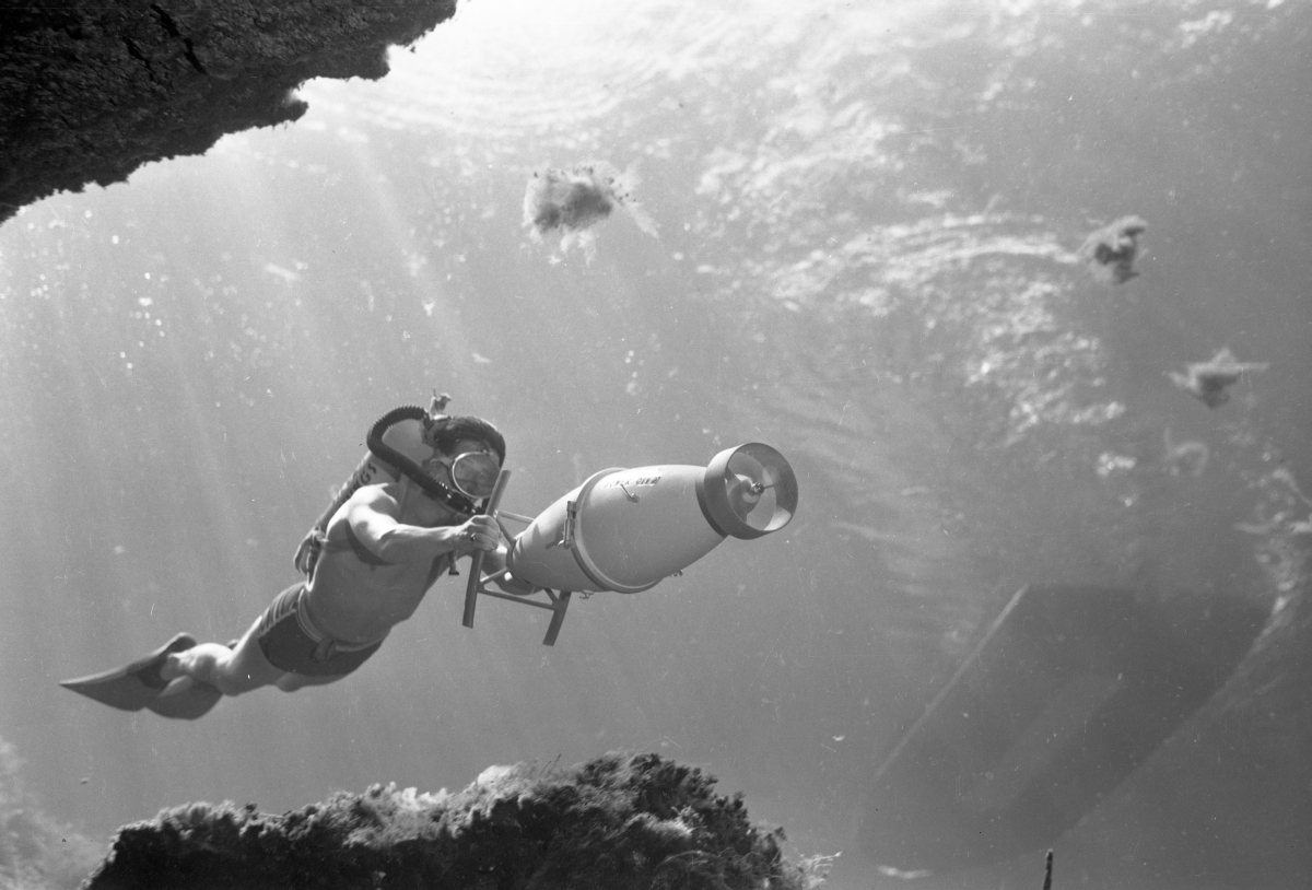 Diver using an underwater propulsion vehicle at Silver Springs.