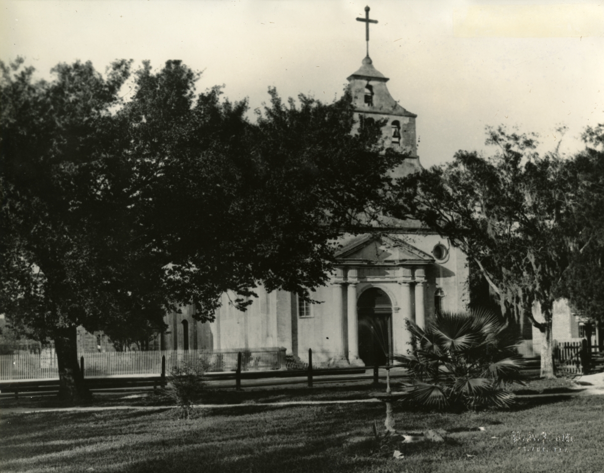 Old Spanish cathedral and plaza in St. Augustine, Florida.