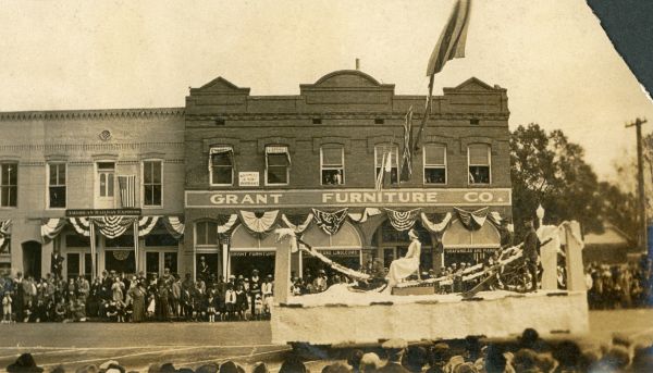 American Legion float in the Tallahassee centennial celebration parade.