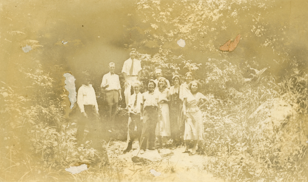 Benson Springs Junior High School students on a field trip in Gainesville.