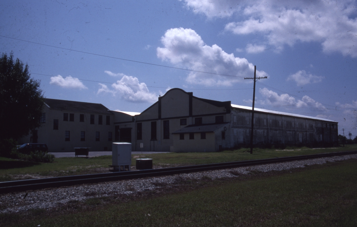 Photographs of the Exchange Packing House in Auburndale.