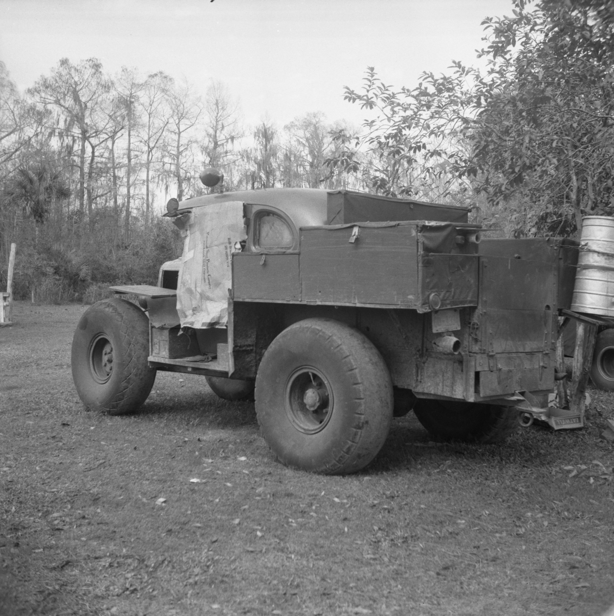 Swamp buggy