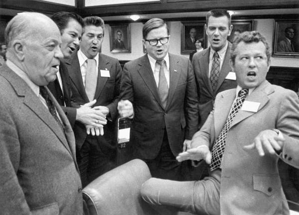 Florida legislative representatives sextet singing "Show Me the Way Home"