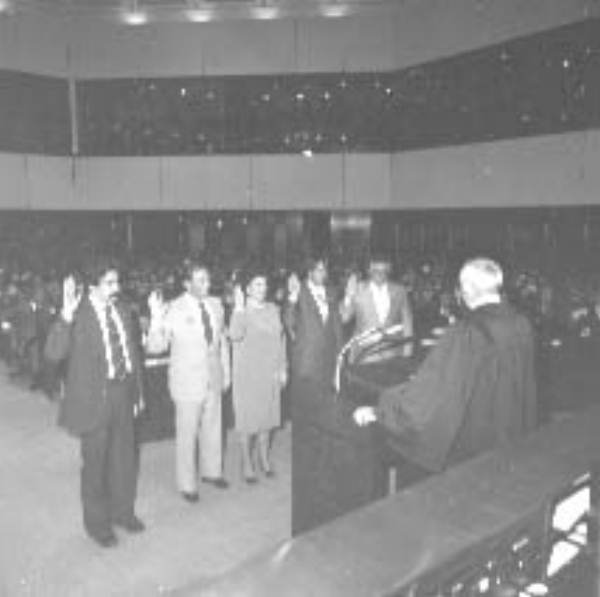 Oath taking by Florida political representatives
