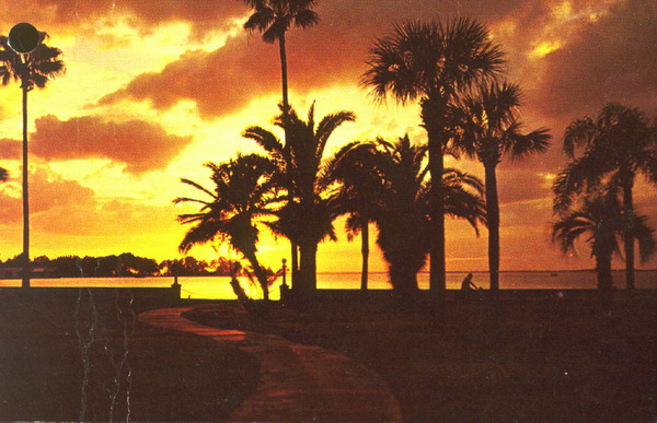 Sunset over Lake Eustis from Ferran Park