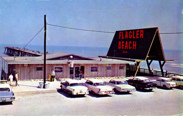 Pier and restaurant - Flagler Beach, Florida