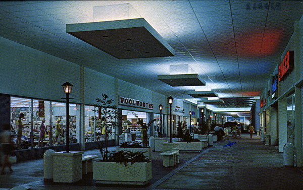 Inside view of the Edison Mall shopping center - Fort Myers, Florida.