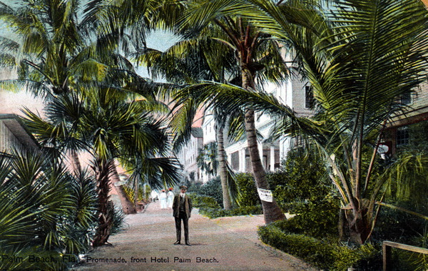 Promenade, front Hotel Palm Beach - Palm Beach, Florida