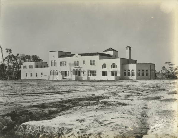 Residence of Mr. Ernest Kouwen-Hoven in Melbourne, Florida.