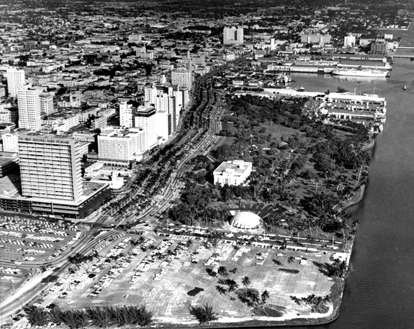 Aerial view looking north over Biscayne Blvd. and Bayfront Park in Miami, Florida.