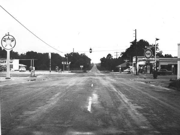 Bonifay street scene