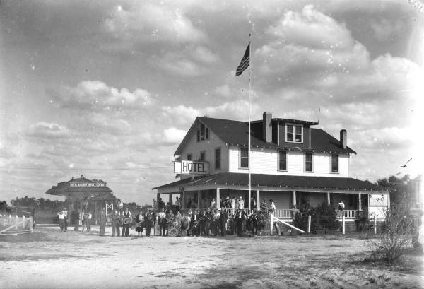 Hotel Masaryk and its service station- Brooksville, Florida