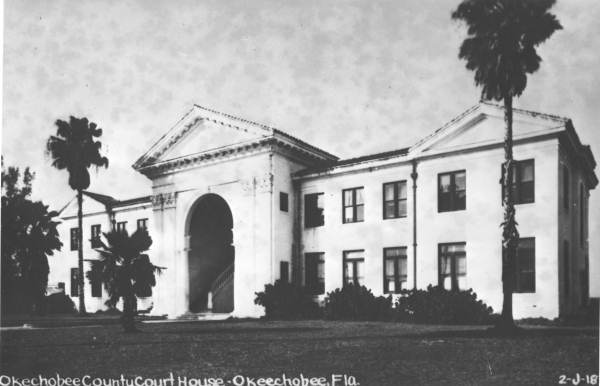 Okeechobee County courthouse.
