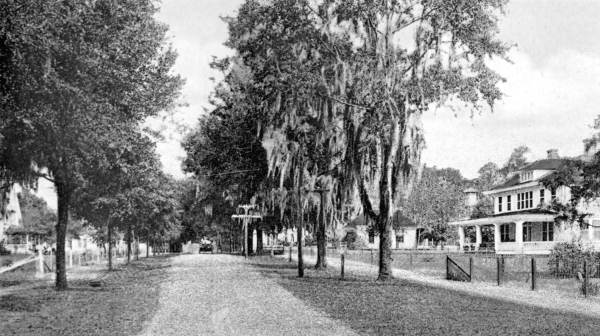 Street scene - Dade City, Florida