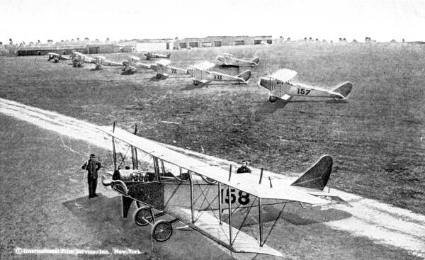 Airplanes in a field - Arcadia Region, Florida