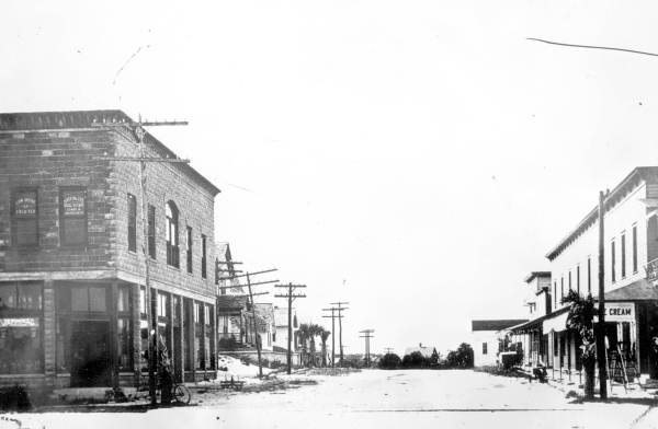 2nd Street in Fort Pierce..