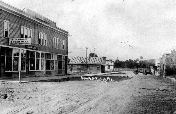 Street scene : New Port Richey, Florida