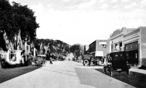 Canal Street : New Smyrna, Florida