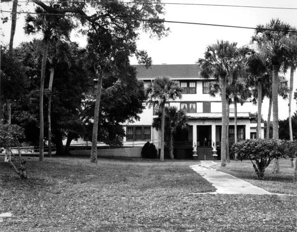Rio Vista Hotel : New Smyrna, Florida.