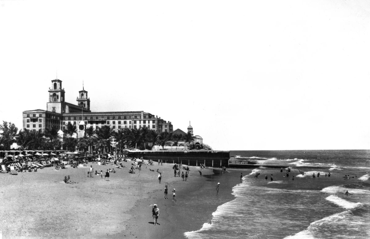 Bathing beach at The Breakers.