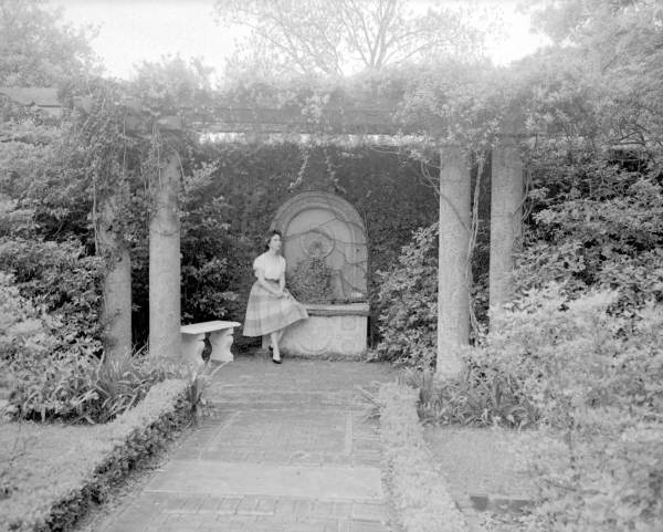 Corner of garden at DeEtte Holden Cummer residence.