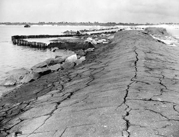 Jetties : Panama City, Florida