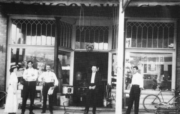 Wilson hardware store : Lakeland, Florida