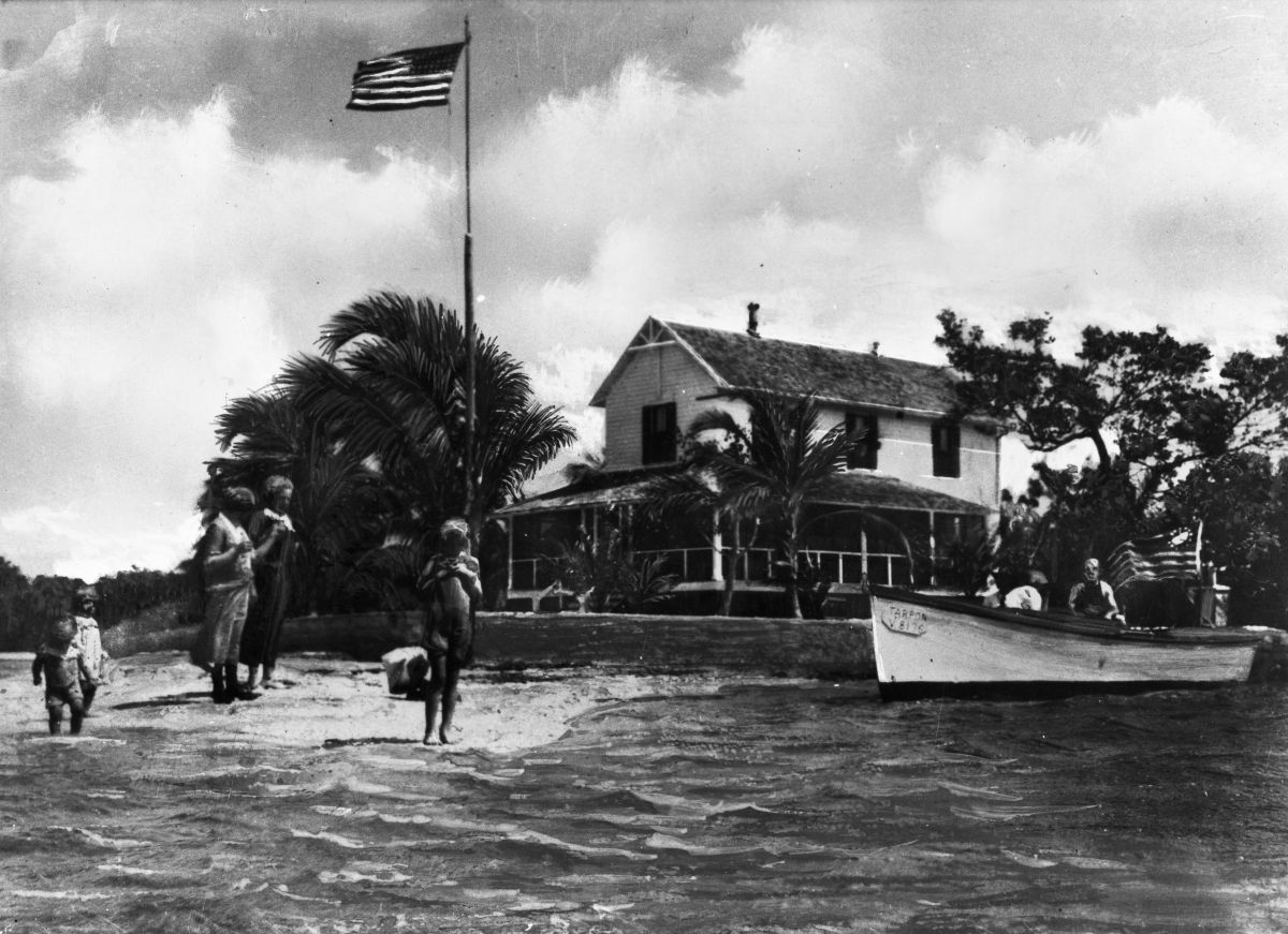Cottage on Tarpon Bay : Sanibel Island, Florida.
