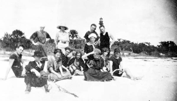 Teachers on holiday : Sanibel Island, Florida.